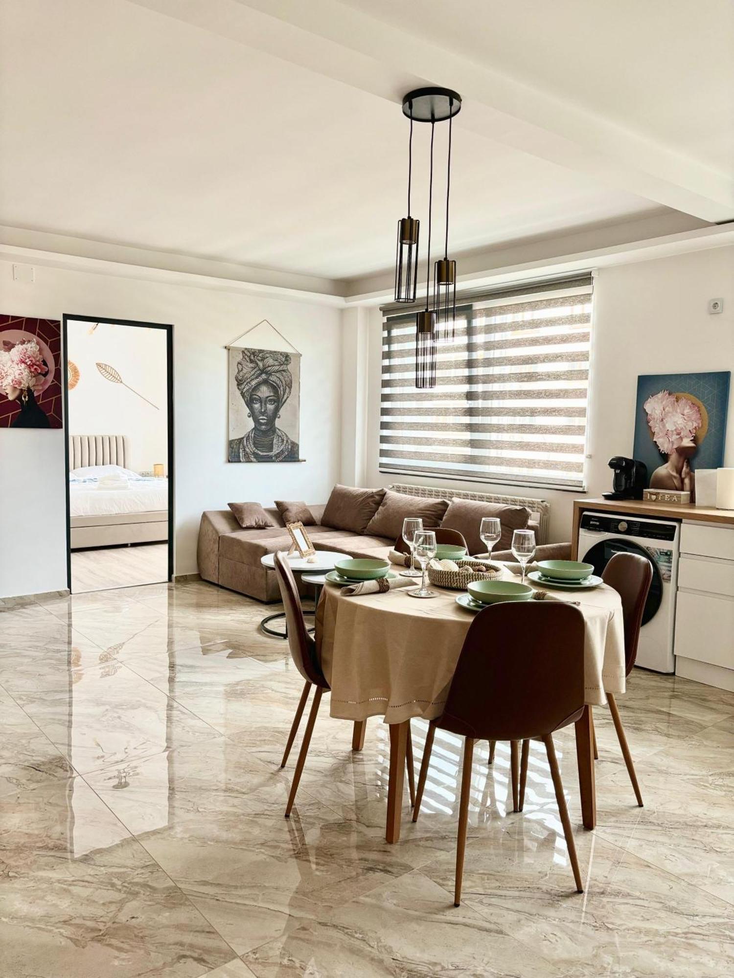 Amos Apartment-Ultracentral-Free Parking Клуж-Напока Екстериор снимка