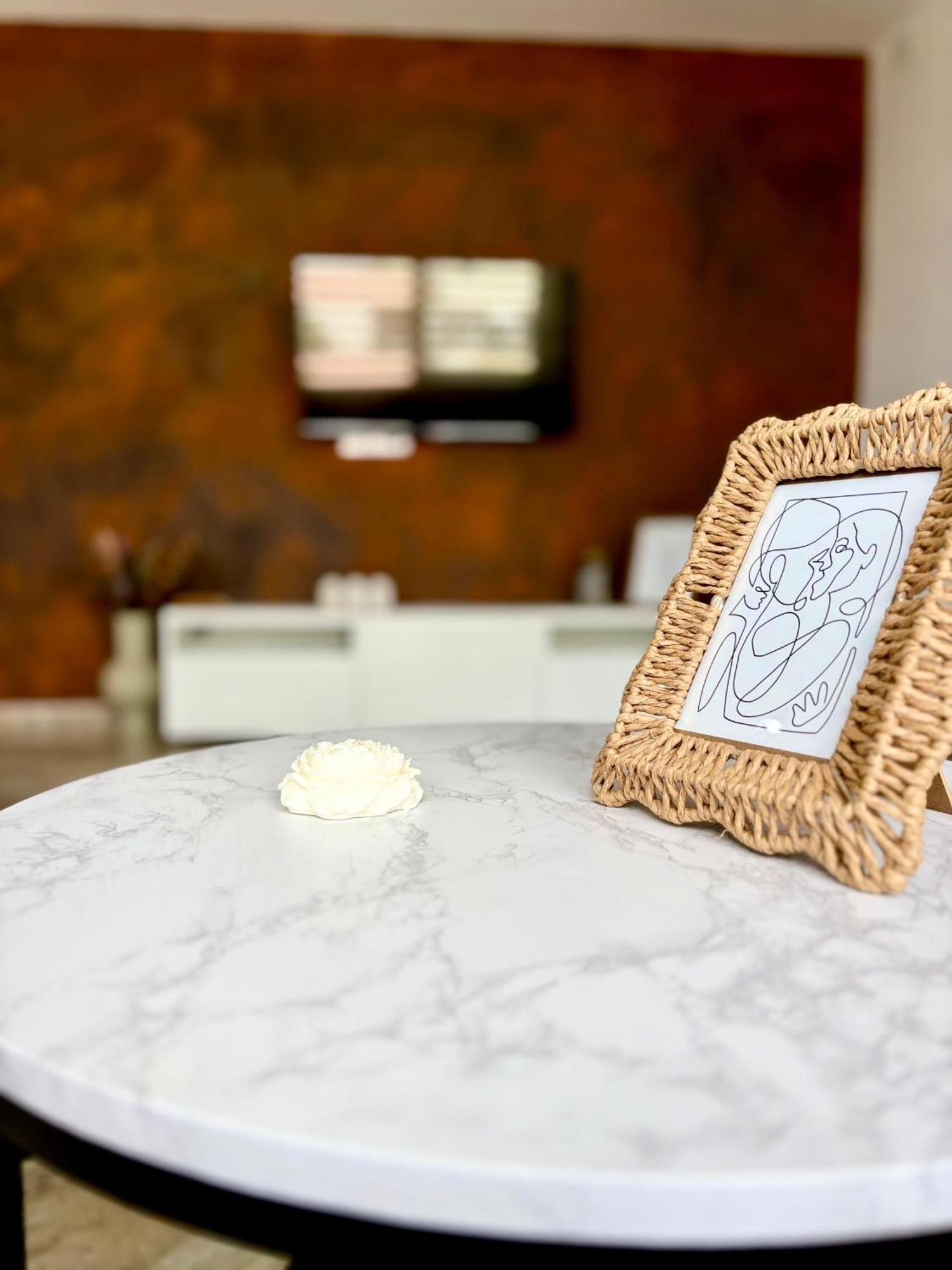 Amos Apartment-Ultracentral-Free Parking Клуж-Напока Екстериор снимка