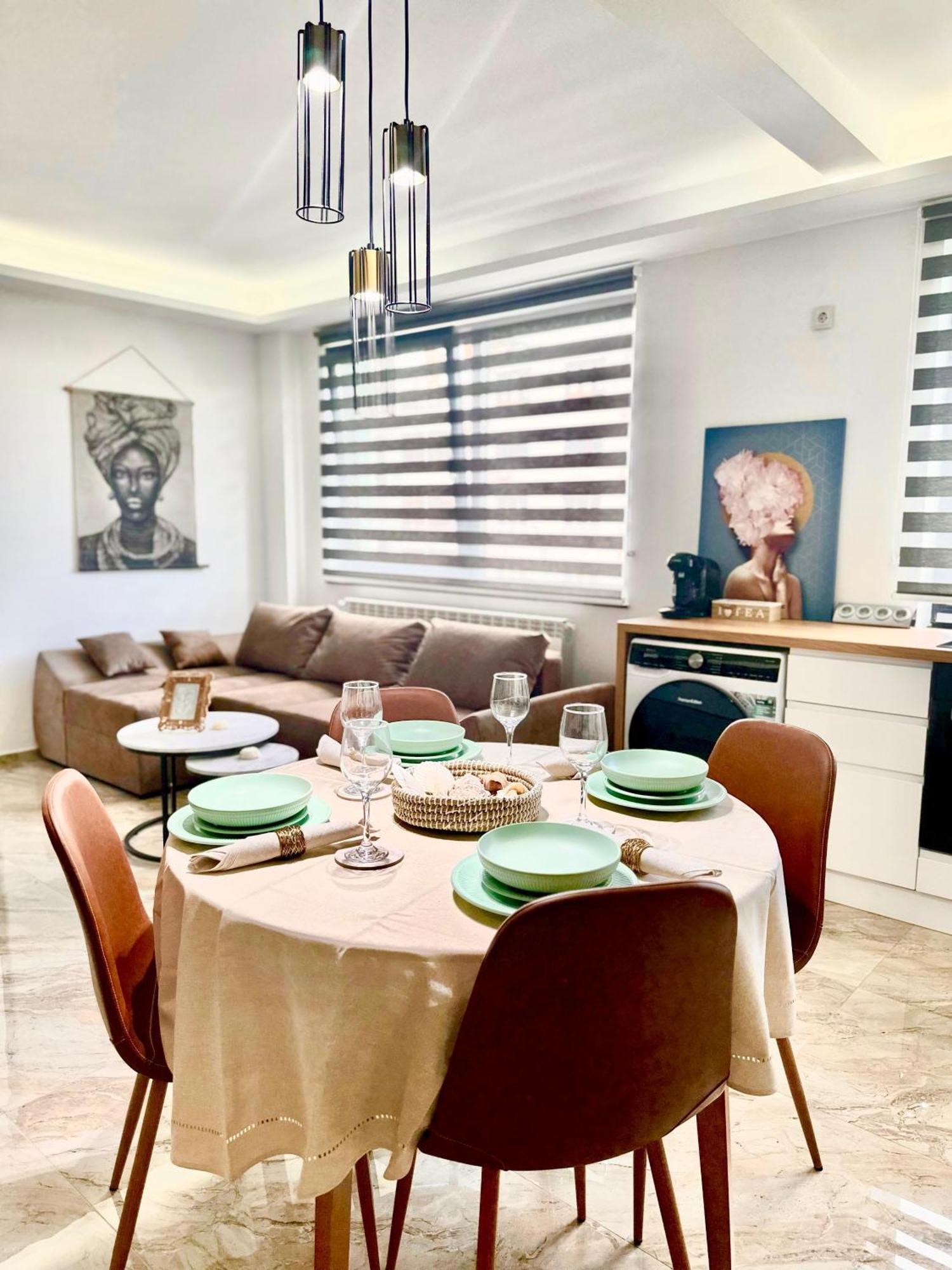 Amos Apartment-Ultracentral-Free Parking Клуж-Напока Екстериор снимка